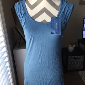 Simply Vera Wang Tee